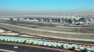 dubai international airport, dubai airport, airport, aviation, dubai airshow, airport infrastructure, international travel