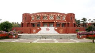 The total job offers at the institute remained nearly static this year at 634, compared with 632 last year.