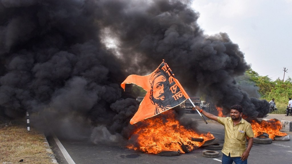 Maratha quota stir: Agitators smear Shinde's posters with paint, all-party leaders urge activist Patil to call off hunger strike Maratha quota stir: Agitators smear Shinde's posters with paint, all-party leaders urge activist Patil to call off hunger strike