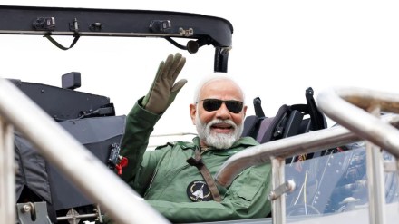 narendra modi, narendra modi on tejas, tejas aircraft, light combat aircraft, latest news on tejas, tejas news, top news, latest news,