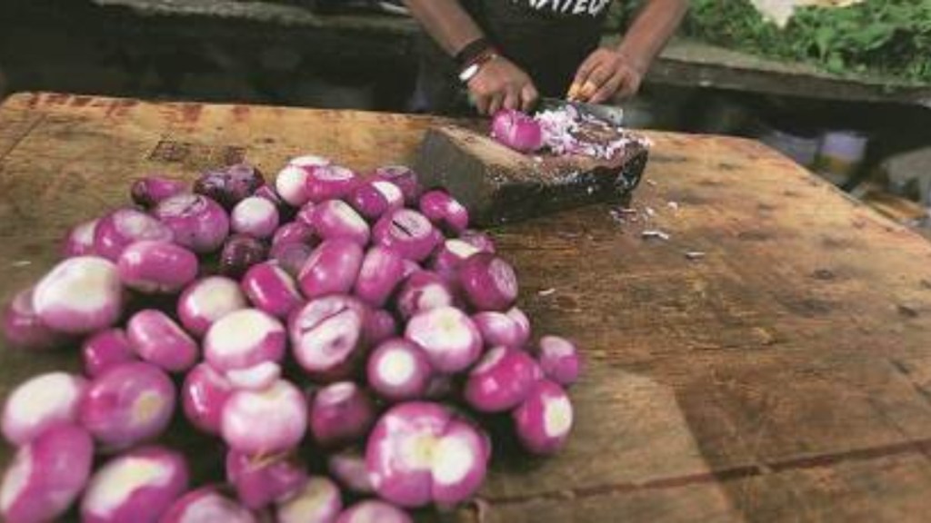 Onion, onion in Delhi, Mother Dairy, buffer onion, Mother dairy to sell buffer onion Onion, onion in Delhi, Mother Dairy, buffer onion, Mother dairy to sell buffer onion