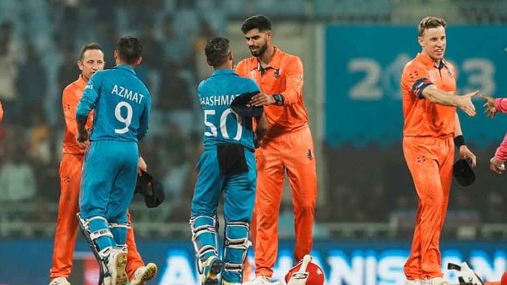 The Netherlands won the toss and chose to bat first. 