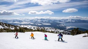 Lake Tahoe, Lake Tahoe travel, best places to ski, ski Lake Tahoe, where is Lake Tahoe, winter ski, travel