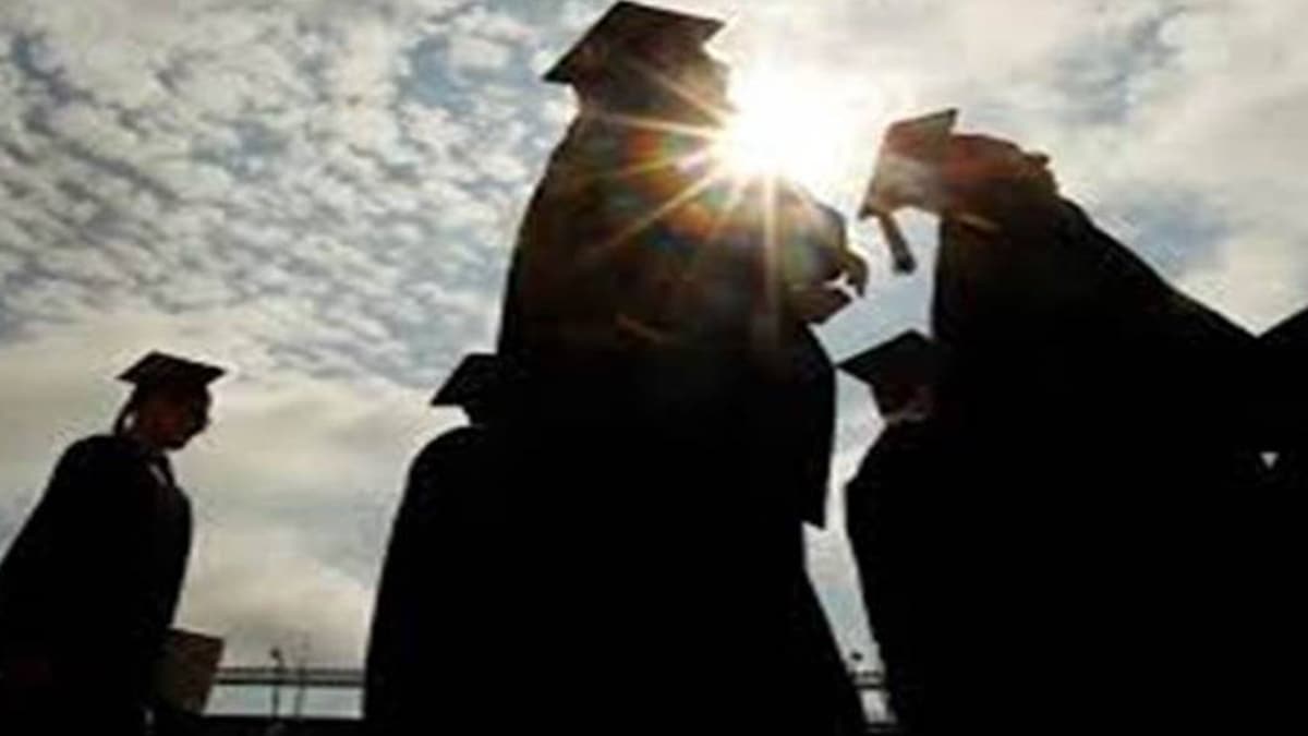 Canada Jobs, Fee, status, student, new study permit, International students, visitors