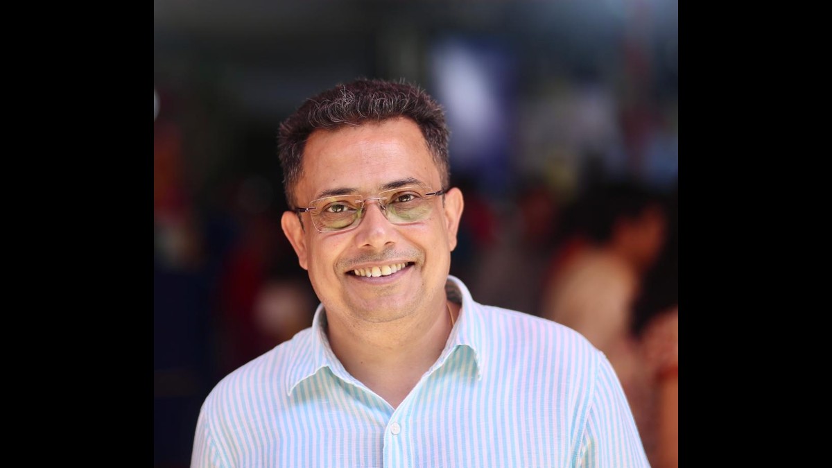 Abhik Bhattacharyya started his professional journey as a Senior Officer- Personnel at Hindustan Motors Limited in 2000. Abhik Bhattacharyya started his professional journey as a Senior Officer- Personnel at Hindustan Motors Limited in 2000.