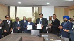 Prateek Kishore, scientist, director, Terminal Ballistics Research Laboratory (TBRL), Chandigarh, accompanied by three scientists, P K Soni, Pal Dinesh Kumar and Inder Pal Sandhu, visited Amity University for this occasion.