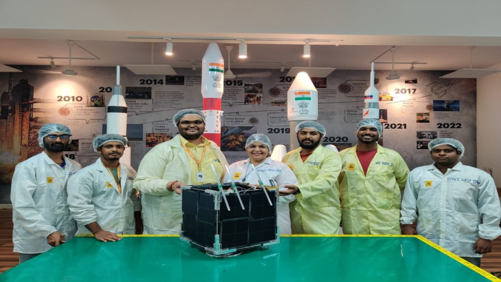 AzaadiSAT, ISRO, space, space travel,