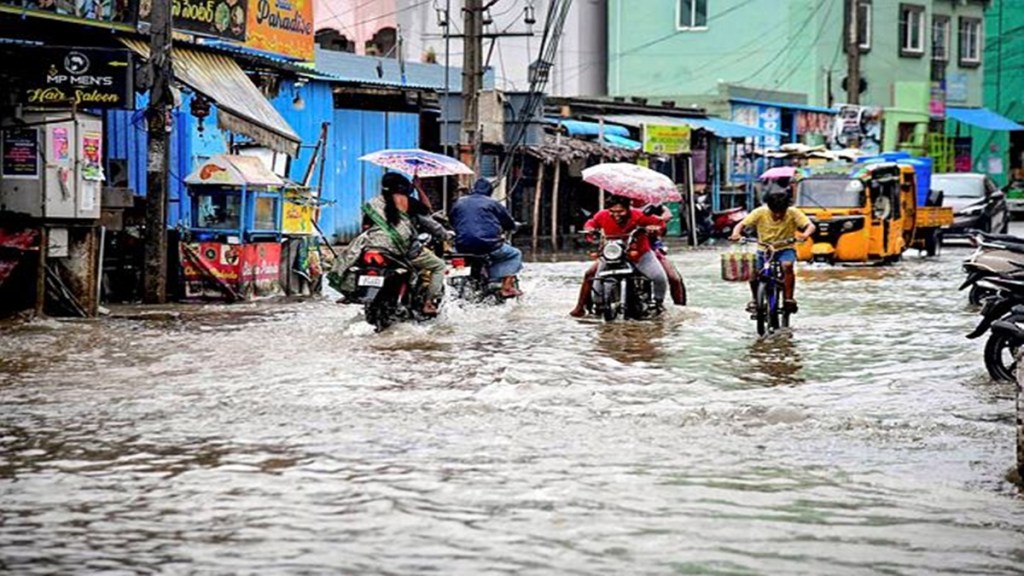 Cyclone Michaung approaches Andhra coast, batters Tamil Nadu on the way | Top points Cyclone Michaung approaches Andhra coast, batters Tamil Nadu on the way | Top points