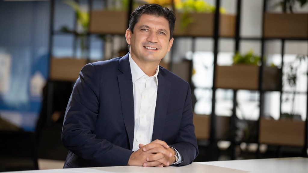 Daniel-Mazon-Vice-Chairman-Managing-Director-Philips-Indian-Subcontinent.