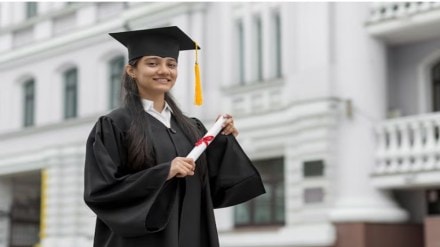 To address the challenge of choosing specialisations, students can start their journey with a general programme in India and later choose a specialisation when transferring abroad.