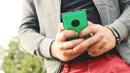 using smartphone is making us dumb! using smartphone is making us dumb!