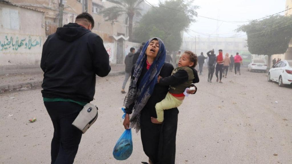 gaza woman, israel-gaza war, Gaza hospital, pregnant woman in gaza gives birth to quadruplets, world news