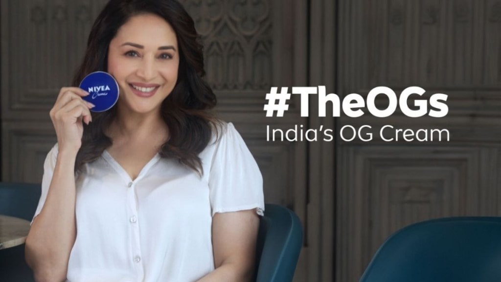 The campaign celebrates the stars and reaffirms the product's role in creating a legacy of skincare.