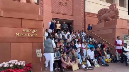 Suspended TMC MP Kalyan Banerjee mimics Jagdeep Dhankhar; Rahul Gandhi films act