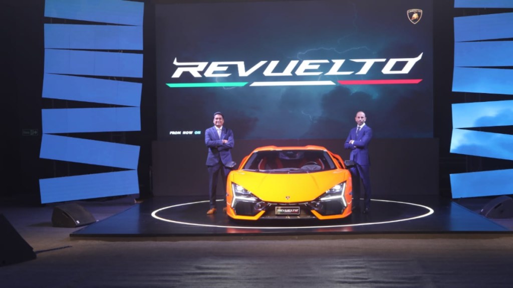 Lamborghini Revuelto