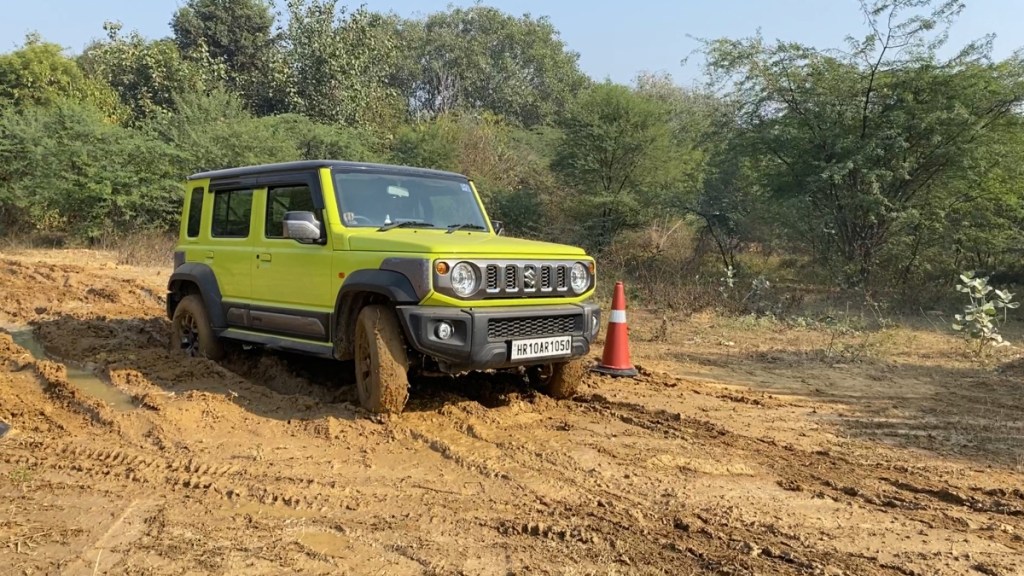 Maruti Jimny off-road mud