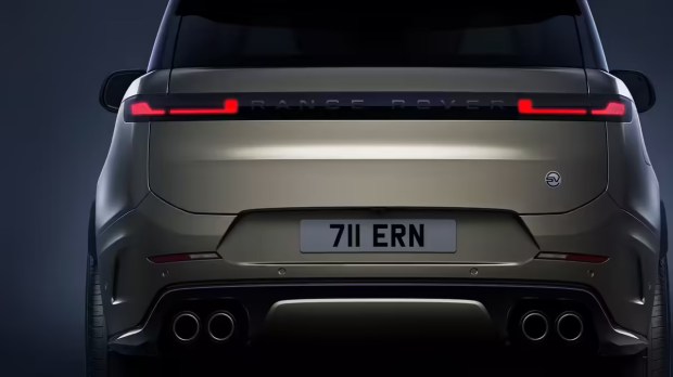 Range Rover Sport SV rear