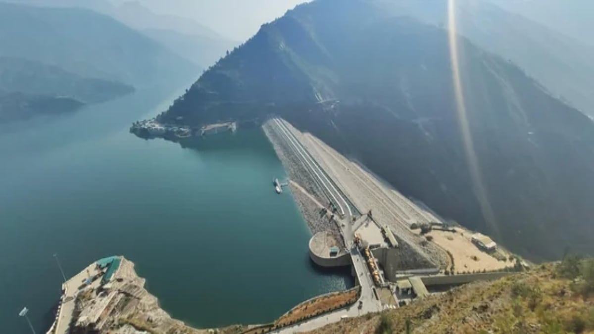 hydroelectricity project in Arunachal Pradesh, electricity in Arunachal pradesh, lohit river, pema khandu, THDCIL, NHPC,