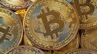 Bitcoin rose to ,500, which is over than 9% during the past 24 hours