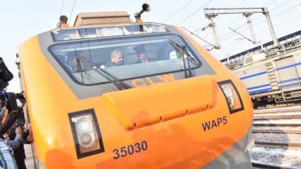 Amrit Bharat Express, Ayodhya, indian railways, Ashwini Vaishnaw, amrit bharat train, railways, railway route, train to ayodhya Amrit Bharat Express, Ayodhya, indian railways, Ashwini Vaishnaw, amrit bharat train, railways, railway route, train to ayodhya