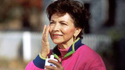 uv protection, sunscreen, sunscreen in winters, best sunscreen, dermetologist, sunscreen protestion