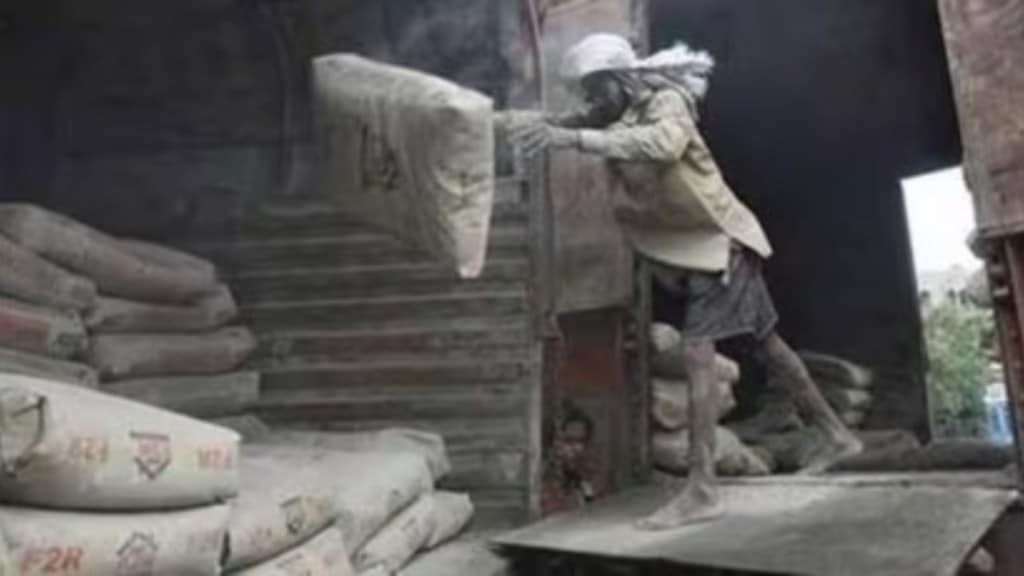 Cement sector eyes stressed assets, organic growth for expansion Cement sector eyes stressed assets, organic growth for expansion