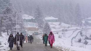 gulmarg, gulmarg snow, snow, gulmar snow today, first gulmar snow, winter in j&k, jammu and kashmir, kashmir snow, snow in kashmir, tourism in gulmarg, gulmarg tourism
