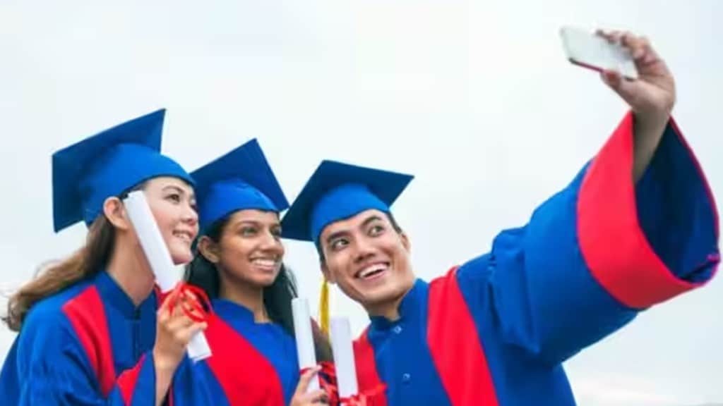 program delivery update, Canada Study Permit, Student Direct Stream, guaranteed investment certificate, financial, requirement, Quebec