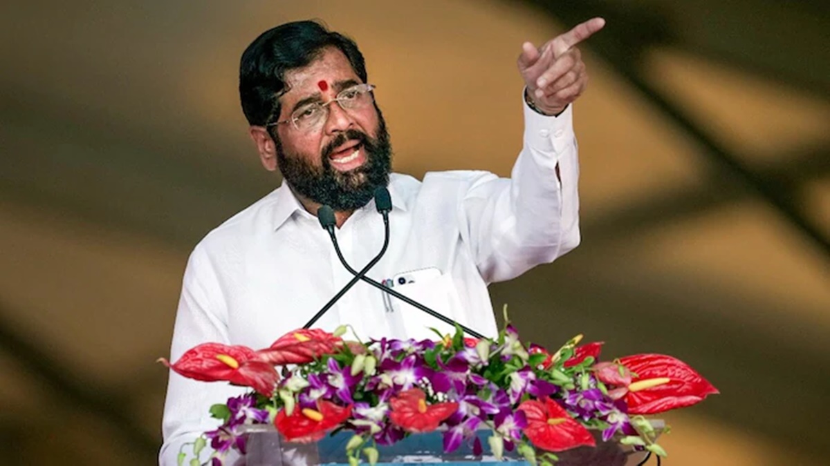 Maharashtra CM Eknath Shinde dredges up Kalyan Dargah issue, pledges 'liberation' Maharashtra CM Eknath Shinde dredges up Kalyan Dargah issue, pledges 'liberation'
