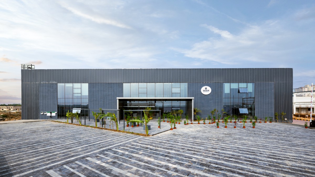 Deakin’s GIFT City Campus, India aims to give local students access to Deakin's future-ready, world-class, postgraduate courses in business analytics and cyber security at half the cost of Australian international fees.