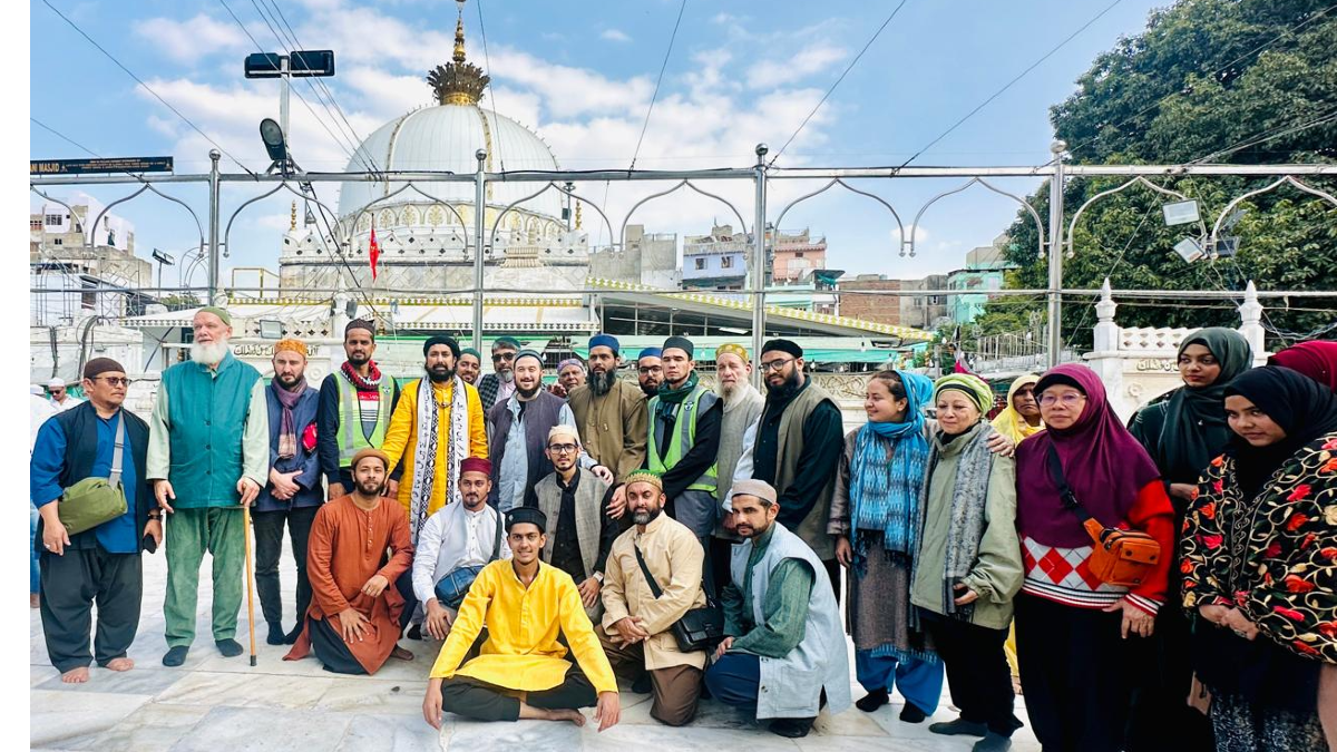 Dargah Ajmer Sharif Hosts Diverse Group of Sufi Seekers from Across the Globe