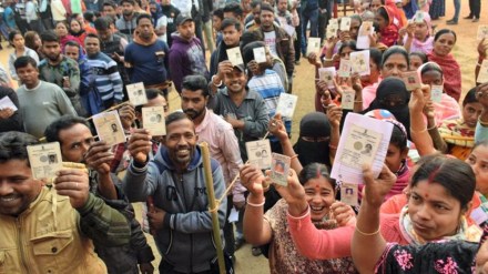 Voters show their identification cards as they wait in queues to cast their votes at a polling booth during a state Assembly elections. (PTI Photo/Representation Image)
