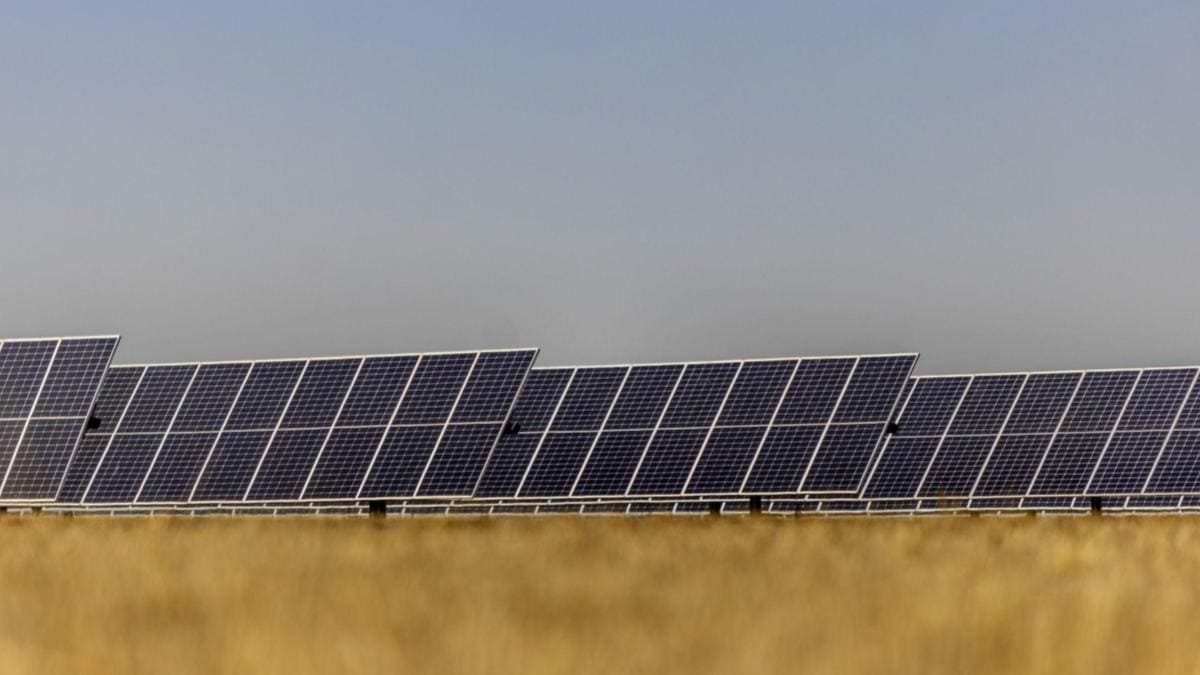 green energy, solar energy, wind energy, india green energy capacity