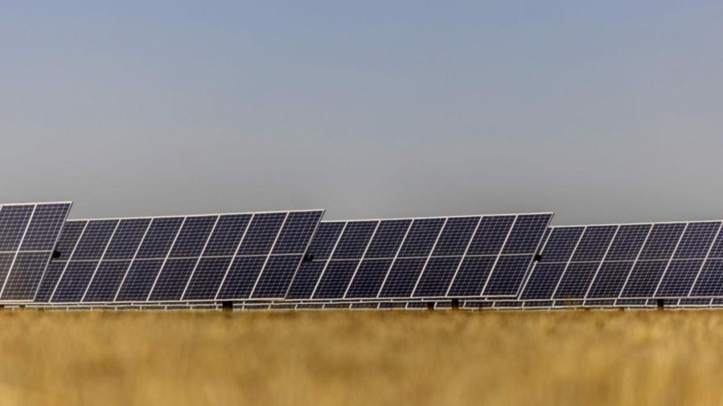 green energy, solar energy, wind energy, india green energy capacity green energy, solar energy, wind energy, india green energy capacity