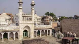 Varansi court allows Hindu side to offer prayers at Gyanvapi