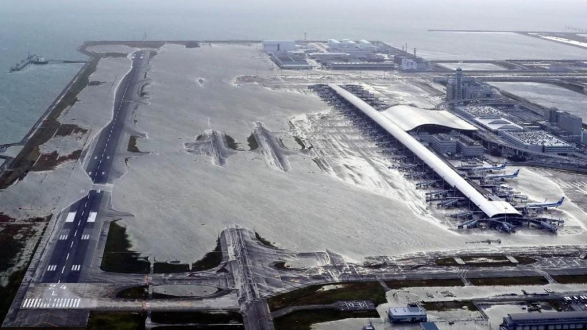 Kansai International Airport,artificial islands,Osaka Bay,Japan,extreme weather conditions,typhoon Jebi,All Nippon Airways,kansai,kansai airports,Japan's Kansai International Airport