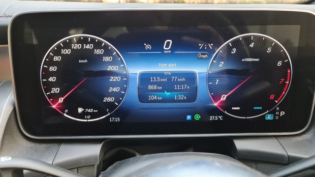 Mercedes GLC instrument console