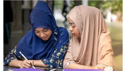 The scholars said they are caught in a debt trap as they are forced to manage their daily expenses by borrowing money from friends.