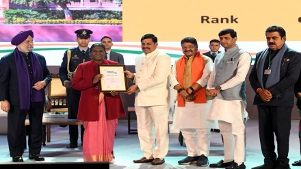 Swachh Survekshan Awards 2023: Which two cities were awarded the 'cleanest'? Swachh Survekshan Awards 2023: Which two cities were awarded the 'cleanest'?