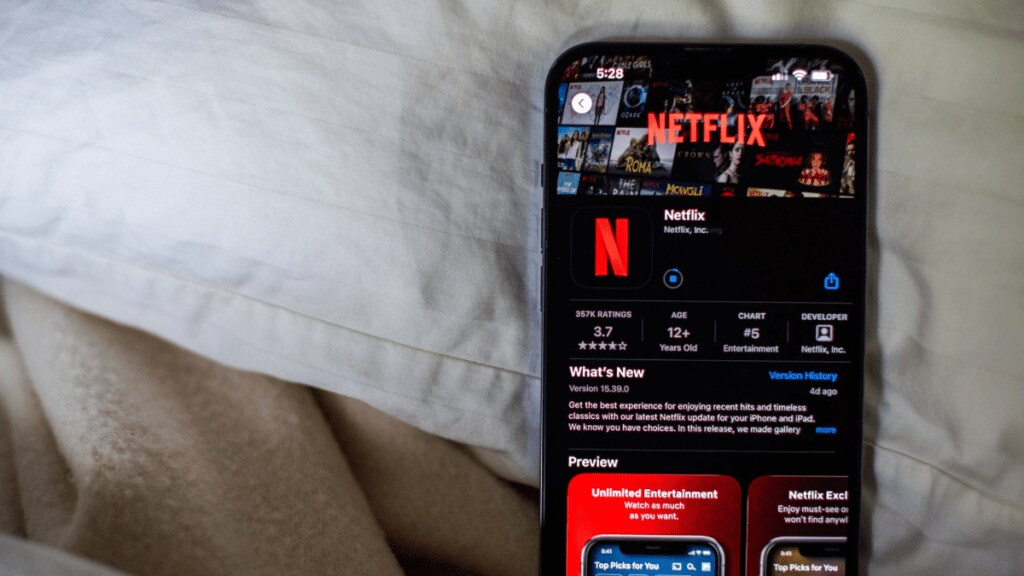 Yet while Wall Street is bullish on Netflix, it doesn’t see much upside for shares