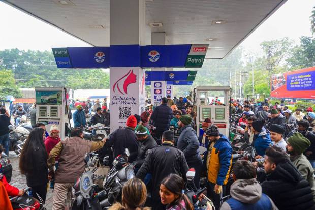 Heavy rush at a petrol pump following nationwide strike of truck drivers over new provisions regarding hit-and-run cases under Bharatiya Nyaya Sanhita, in Jalandhar. (PTI Photo)