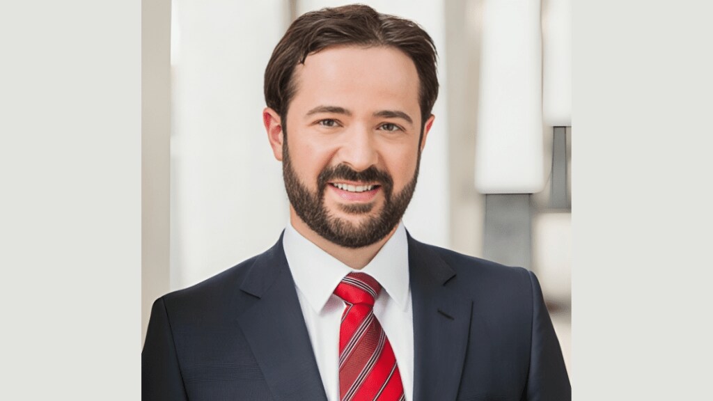 Previously, Gallardo was the vice president of Finance at Aclaimant, Inc., an insurtech platform for safety and risk management