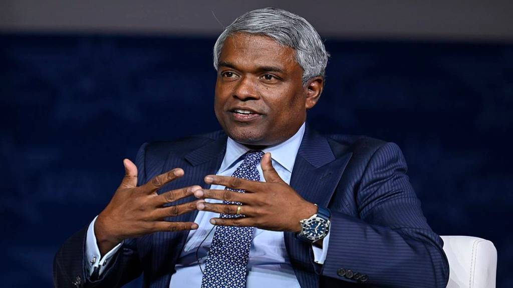 Thomas Kurian, who is Thomas Kurian, Thomas Kurian Net Worth, Thomas Kurian career, Sundar Pichai, Thomas Kurian family, Sundar Pichai net worth, lifestyle