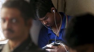 The move comes amid strong opposition to the government's proposal for the D2M by technology companies (Image/Reuters)