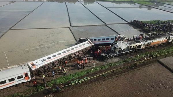 Television video showed several carriages overturned or badly mangled (Image/Reuters)