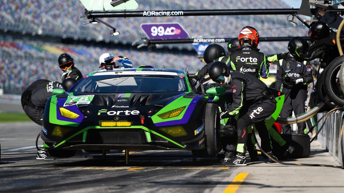 lamborghini daytona 24 hours
