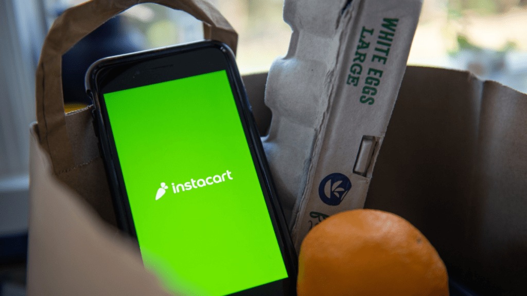 Bundling advertising with its smart carts will also allow Instacart to market its ads business to brands even as shoppers return to physical stores Bundling advertising with its smart carts will also allow Instacart to market its ads business to brands even as shoppers return to physical stores