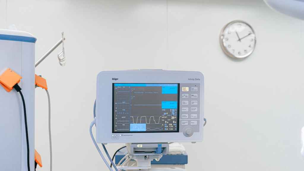 gem, government emarketplace, gem portal, public procurement, commerce minister, medical device manufacturers, Association of Indian Manufacturers of Medical Devices, MRI, X-Ray, ultrasounds, etc; third, dental products includes dentures, braces, etc; fourth, orthopaedics & prosthetics include knee implants, artificial joints; and fifth, patient aids include hearing aids and pacemakers