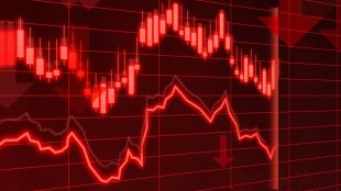 Market in red