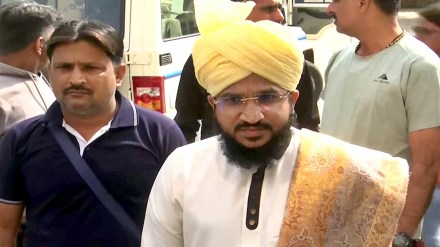'Violation of Supreme Court guidelines': Mufti Salman Azhari's lawyer claims preacher's arrest illegal 'Violation of Supreme Court guidelines': Mufti Salman Azhari's lawyer claims preacher's arrest illegal